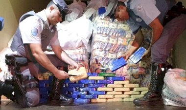 Homem é preso transportando carga de cocaína avaliada em R$ 50 milhões. Ocorrência foi apresentada na PF de Marília
