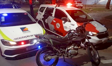 PM aborda condutor com CNH suspensa desde 2018 e apreende motocicleta com mais de R$ 19 mil em multas em Marília
