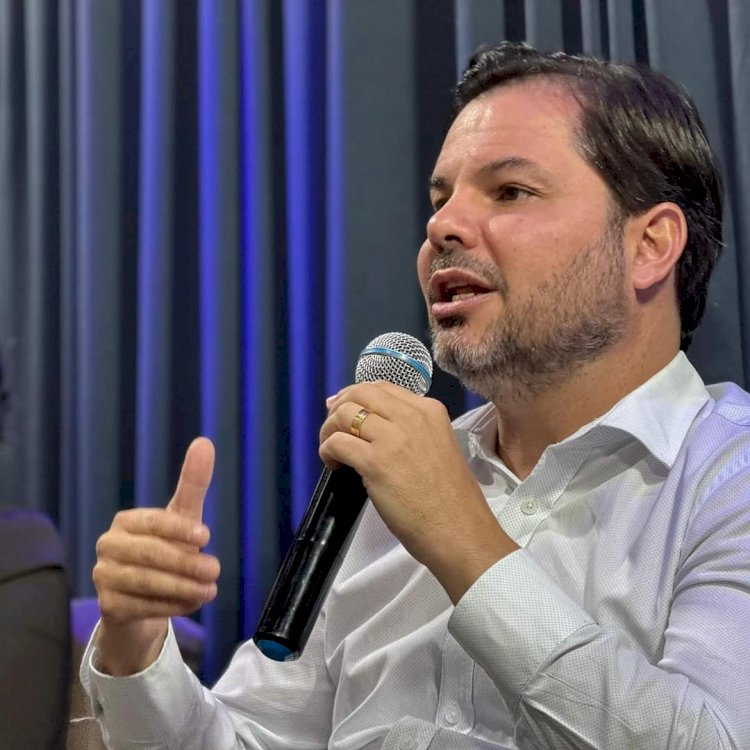 Após queda em nova pesquisa divulgada nesta segunda-feira, PL alega fraude e entra com ação na justiça