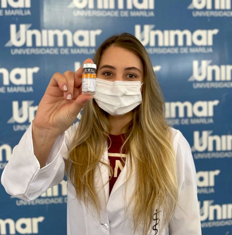 Viaduto recebe nome de estudante que morreu atingida por caminhonete na contramão: 'Sempre vai estar com a gente', diz mãe