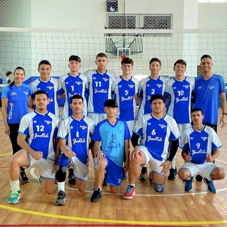 Equipe de Voleibol do Yara Clube Disputa Copas Regionais