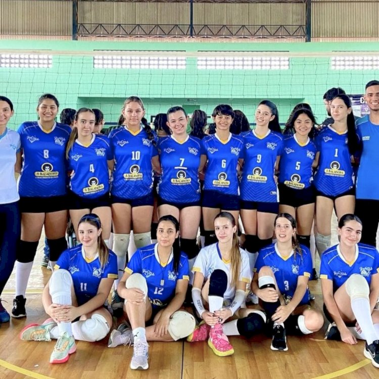 Equipe de Voleibol do Yara Clube Disputa Copas Regionais