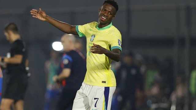 Brasil perde para o Paraguai e complica nas eliminatórias