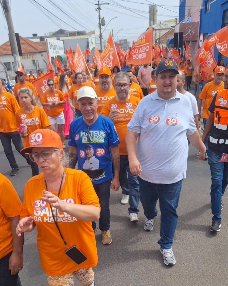 FENÔMENO LARANJA! Caminhada da Mudança traz a cor do otimismo para o centro de Marília