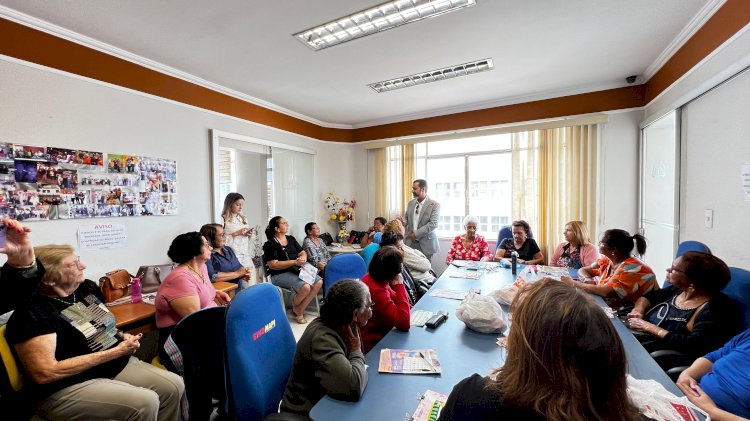 Candidato João Pinheiro Apresenta Propostas e Troca Experiências em Visita ao Sindicato dos Aposentados