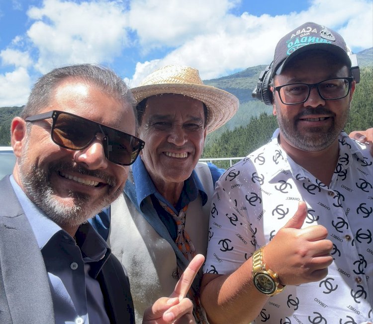João Pinheiro inicia gravações ao lado de Dedé Santana em filme promissor e anuncia candidatura a Deputado Federal em 2026.