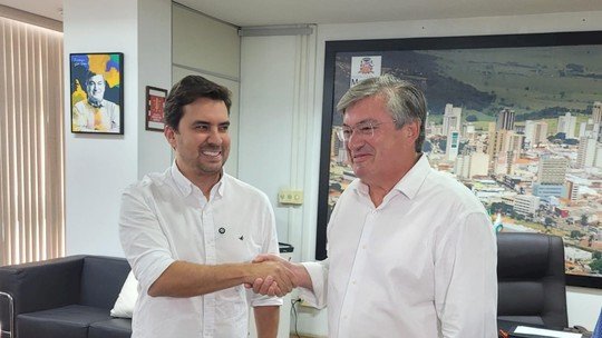 Vinícius Camarinha volta atrás e pede continuidade de licitações após suspensão dos processos pela Justiça