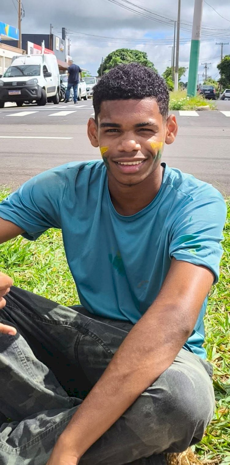 Estudante que morreu afogado na zona Norte de Marília será sepultado nesta segunda-feira; Escola Amélia Lopes Anders e Projeto 'Das Ruas para os Ringues' emitem notas de pesar