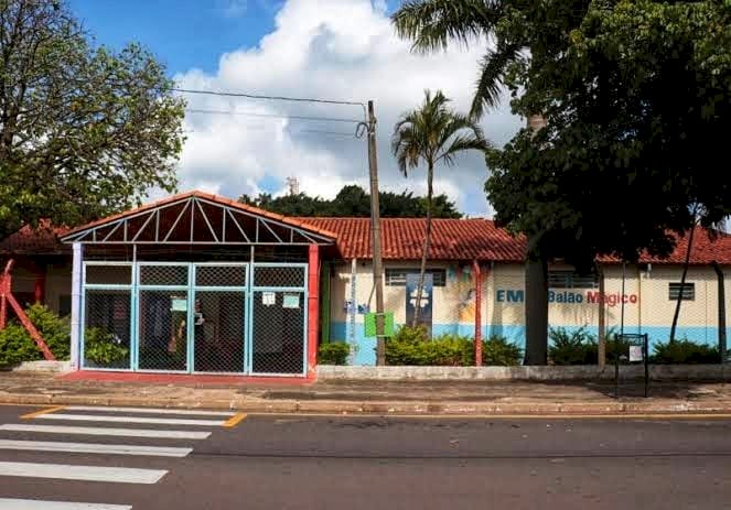Homem invade EMEI para se esconder de indivíduo armado e causa pânico entre alunos, pais e funcionários em Marília