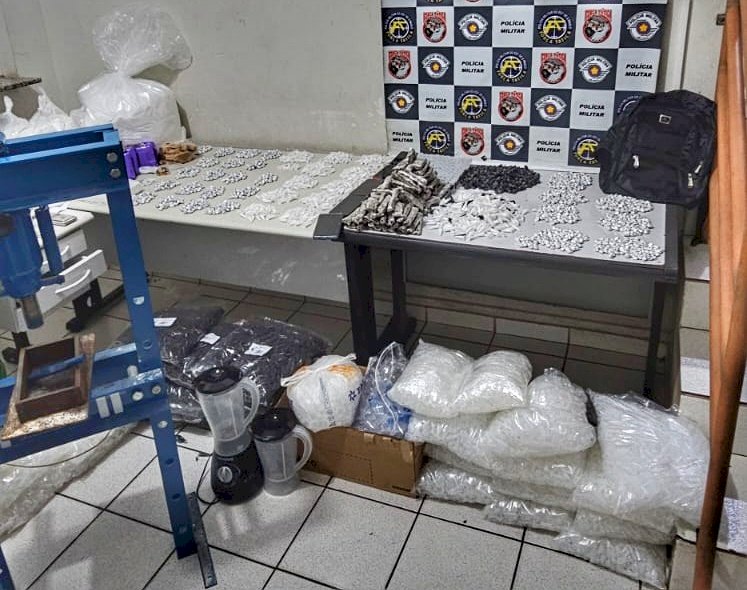 Força Tática apreende cerca de R$ 1 milhão em drogas em Marília; três são presos