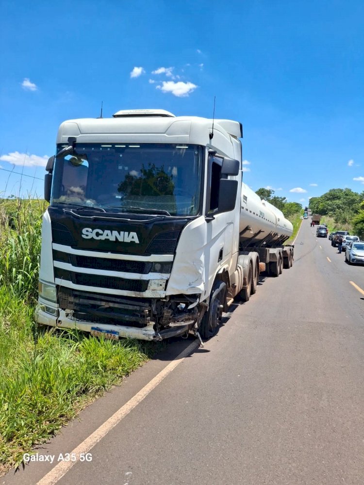 Motorista morre após colisão frontal entre carro e carreta em vicinal da região